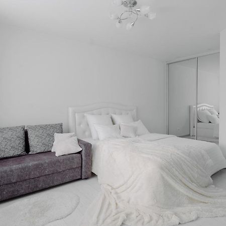 Paulmarie Apartments On Gor'Kogo 41 Bobruisk Bagian luar foto